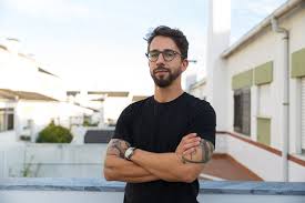 <em><strong>Roberto M.</strong></em>